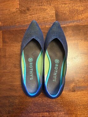 Rothy's Pointed Knit Flats in Navy with Aqua Insole